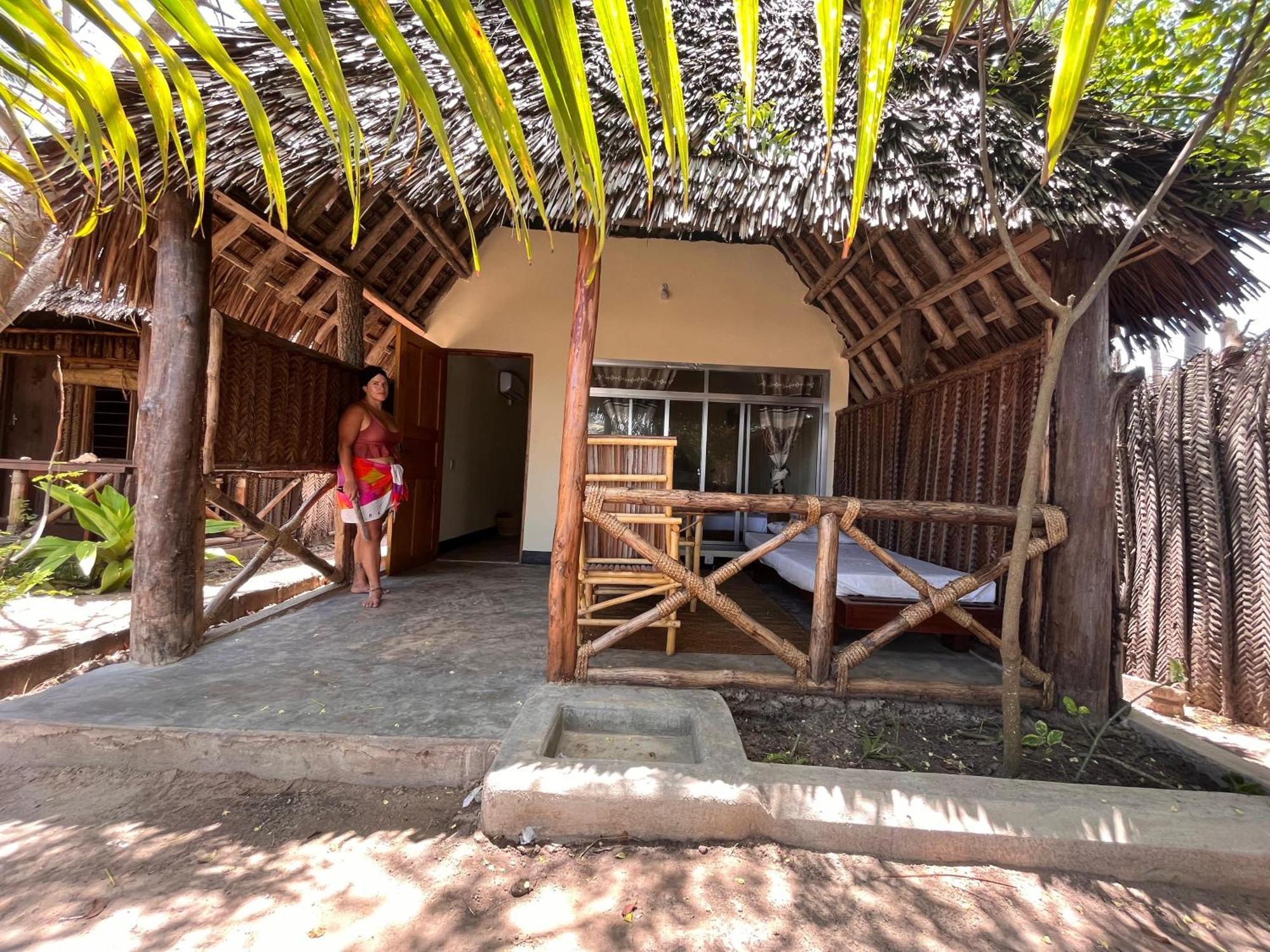 Ushongo Beach Bandas Pangani Exterior photo